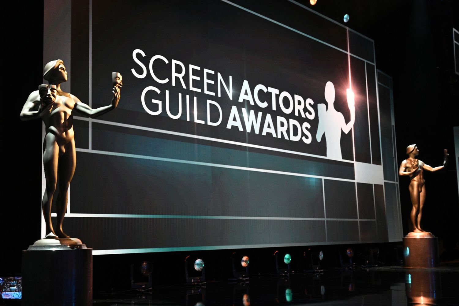 Oppenheimer Dominates 30th SAG Awards